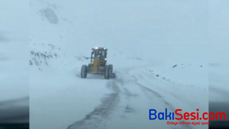 Kəlbəcər yolu qardan belə təmizlənir - Video