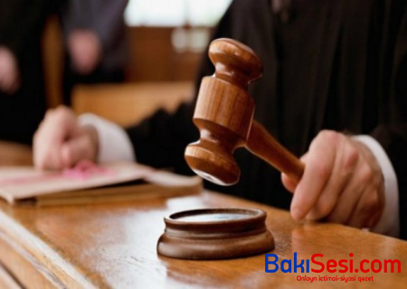 Sabiq idarə rəisi 23 minə yaxın rüşvət alıb