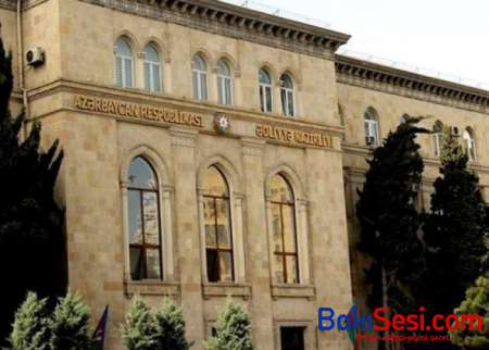 Prezidentdən Ədliyyə Nazirliyinin işçiləri ilə bağlı FƏRMAN
