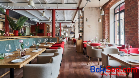 Bu gün restoranlar gecə 2-yə qədər işləyəcək
