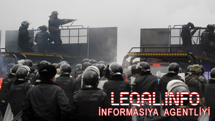 Qazaxıstanda etirazlarda 2 polisin başı kəsilib