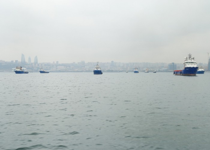 Havanın pisləşməsi ilə əlaqədar gəmilərə xəbərdarlıq edildi