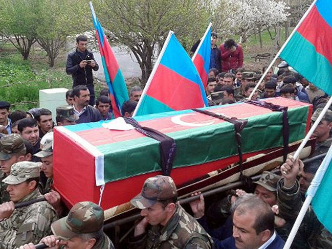 Şəhid baş leytenantın nəşi ailəsinə təhvil verildi