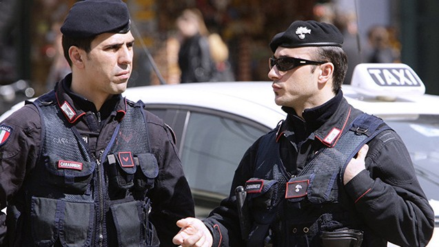 İtaliyada mafiya əməliyyatı: 38 nəfər saxlanıldı