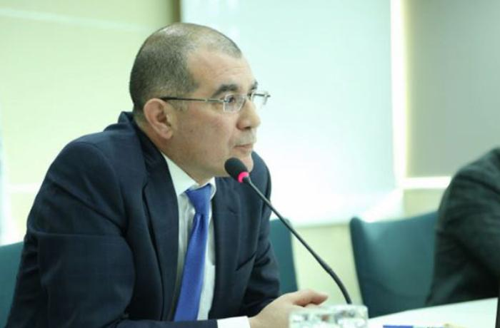 Vüqar Abdullayev işdən çıxarıldı