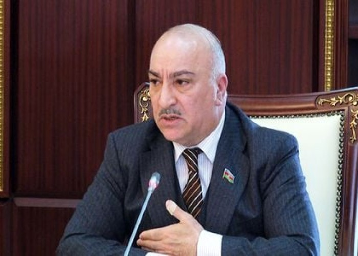"Qulağımız eşitməyən sözləri, gözlərimiz sosial şəbəkədən oxuyur" - Deputat
