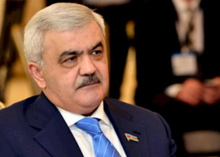 Rövnəq Abdullayev vəzifəsindən azad edildi