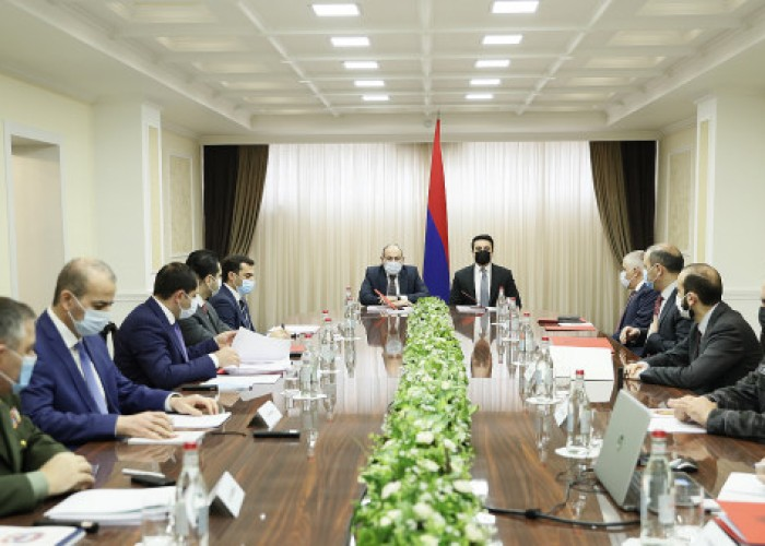Paşinyan Təhlükəsizlik Şurasını topladı