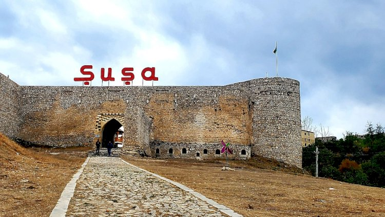 Moldova parlamentinin spikeri Şuşada