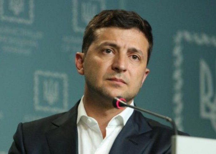 Zelenski Rusiyanı danışıqlara ÇAĞIRDI
