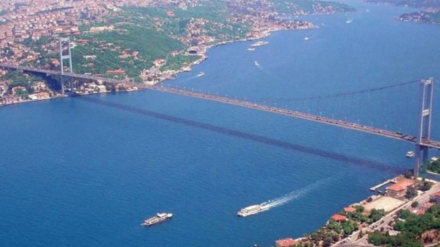 Türkiyə üç rus gəmisinin boğazlardan keçməsinə icazə vermədi