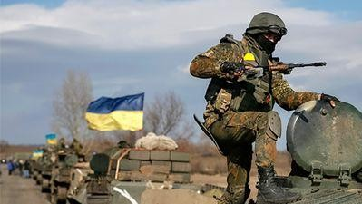 Ukranyalı hərbçilər Rusiyanın texnika kolonunu MƏHV ETDİ