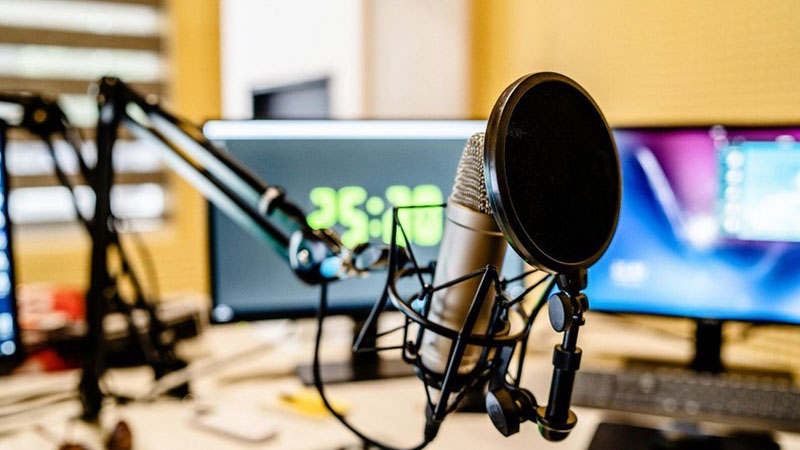 “Lider” radiosunun tezliyi “Real FM”ə verildi