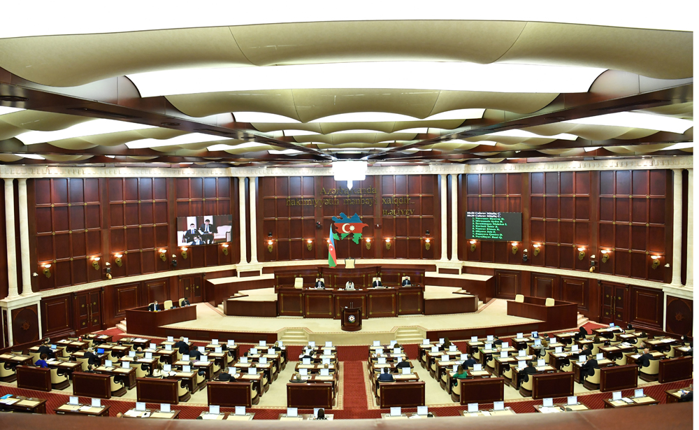 Sabah hökumət Milli Məclisə hesabat verəcək