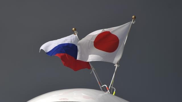 Yaponiya 8 rus məmurunu ölkədən çıxarır