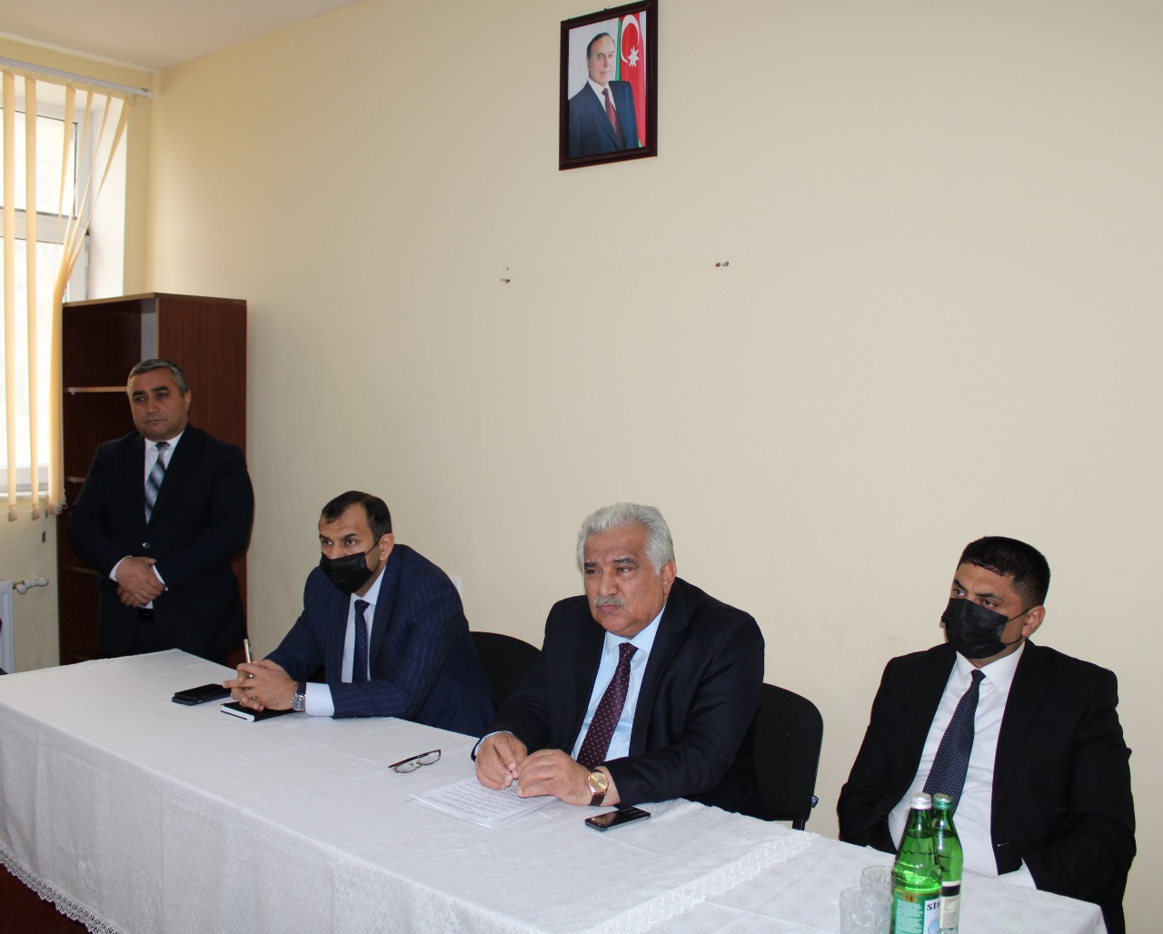 Daşkəsən Rayon İcra Hakimiyyətinin başçısı Əhəd Abıyev Əmirvar kəndində vətəndaşların növbəti səyyar qəbulunu keçirib