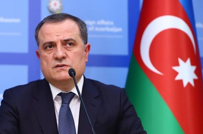Ceyhun Bayramov Çinin XİN başçısı ilə danışdı