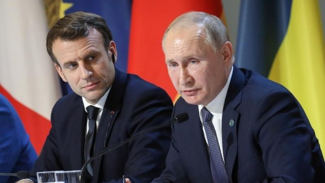 Putin Makronu təbrik etdi