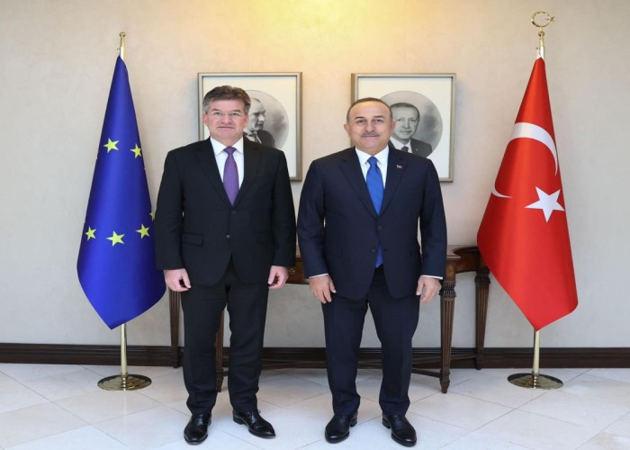 Çavuşoğlu Layçakla Ukraynanı müzakirə etdi