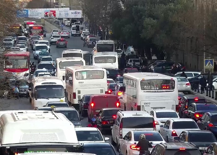 Bakının bu küçələrində sıxlıq var - SİYAHI
