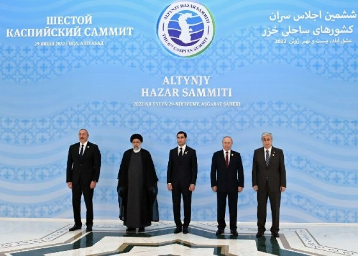 İlham Əliyevin iştirak etdiyi sammit başladı