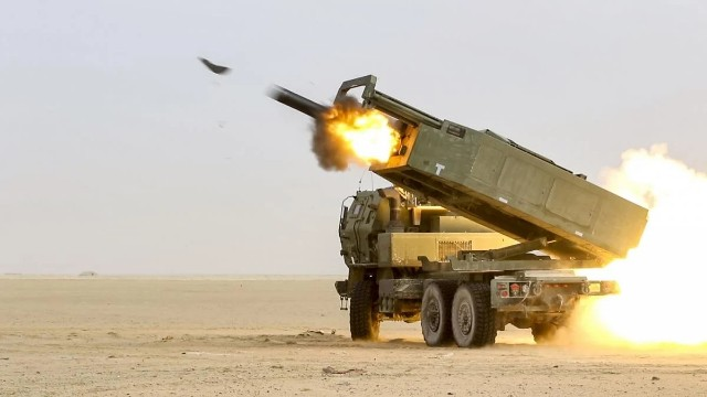 Ukrayna daha dörd HIMARS zenit raketi alacaq - VİDEO