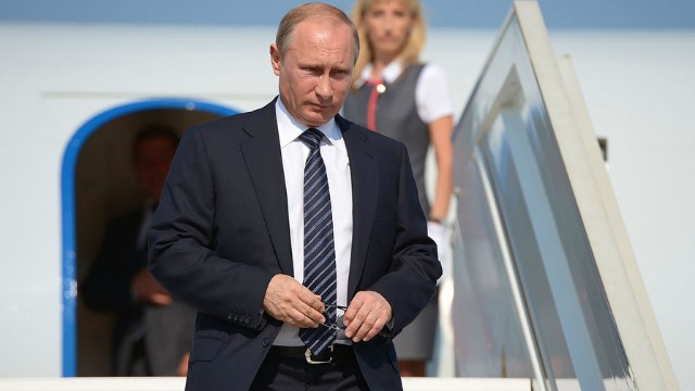 Putin Qazaxıstana getdi