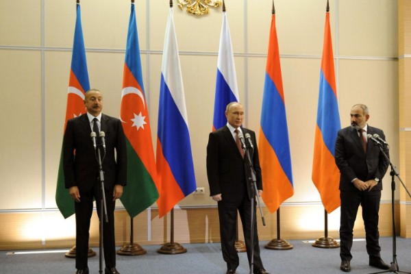 Putin İlham Əliyevi və Paşinyanı Moskvaya dəvət etdi