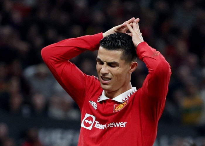 Ronaldo 887 min avro cərimələndi