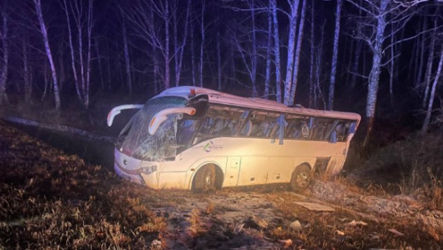 Rusiyada avtobus aşdı: Xəsarət alanlar var