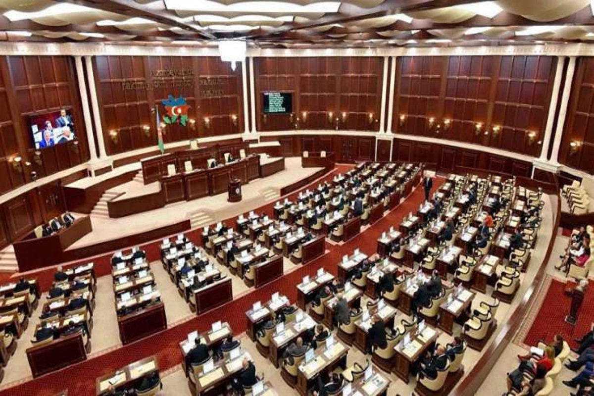 Deputatlar ezamiyyə xərclərinin artırılmasını istəyiblər