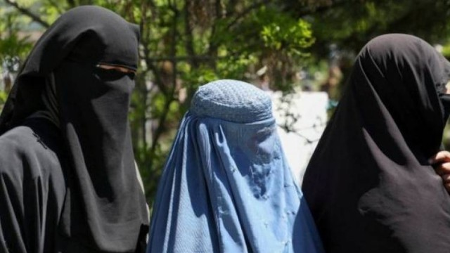 Qadınların parka girişi qadağan edildi - Əfqanıstanda