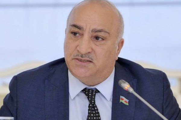 Tahir Kərimli bu şəxslərə heykəl qoyulmasını təklif etdi