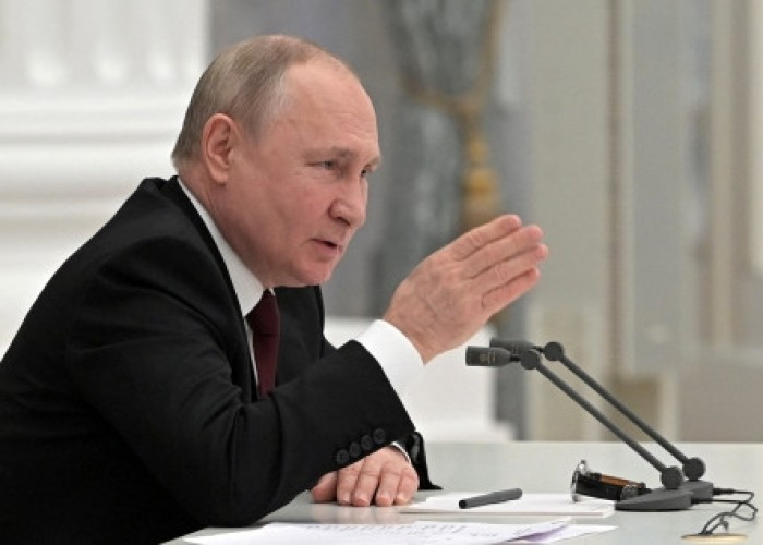 Putin daha çox hərbi texnika istehsal etməyi tapşırdı