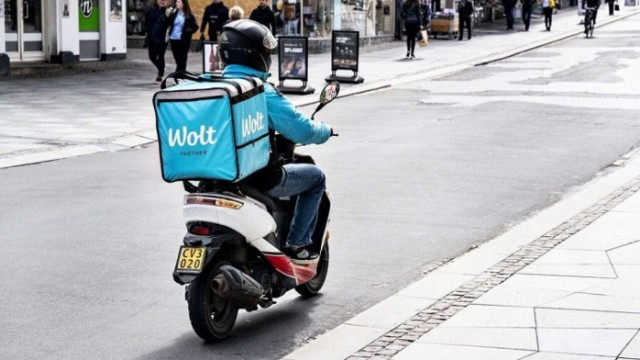 Moped idarə etmək üçün sürücülük vəsiqəsi tələb olunacaq