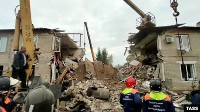 Rusiyada yaşayış binasında partlayış oldu
