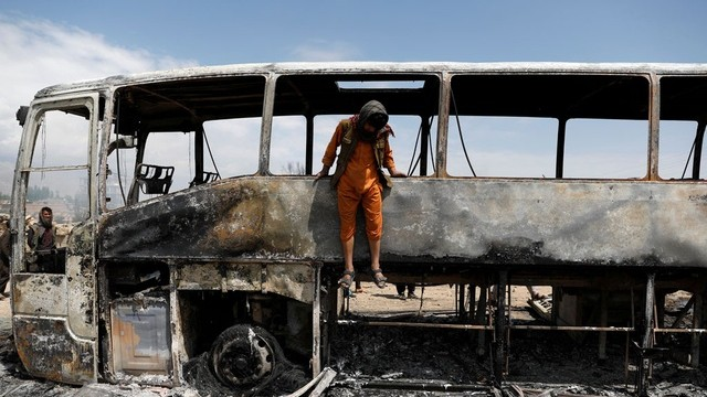 Əfqanıstanda avtobus partladıldı: Ölənlər var