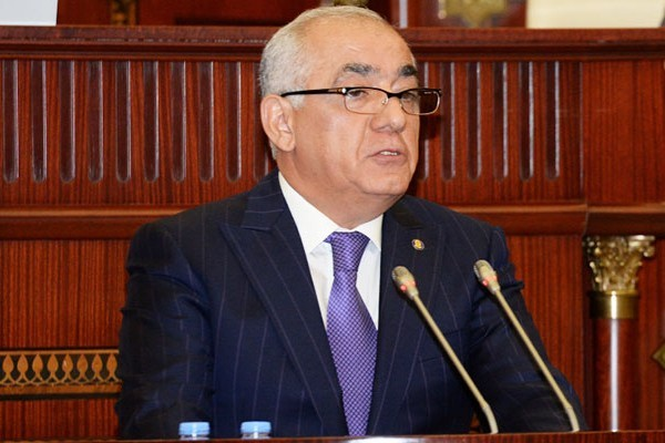 Parlamentdə büdcə müzakirə olunur - Əli Əsədov da iştirak edir