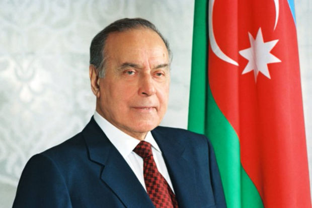 Türkiyənin Azərbaycandakı səfirliyi Heydər Əliyevi andı