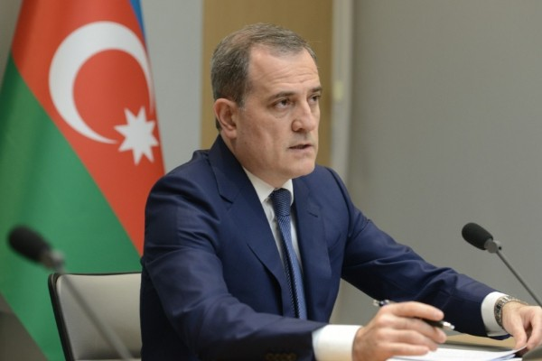 "Ermənistan kütləvi şəkildə yeni minalar yerləşdirir" - Ceyhun Bayramov