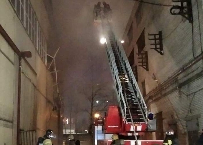 Rusiyada daha bir zavod yandı