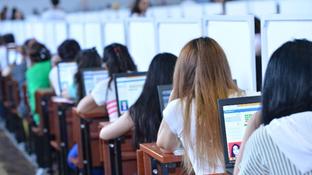 "4 müəllimdən biri minimal balı toplaya bilməyib" - Nazir