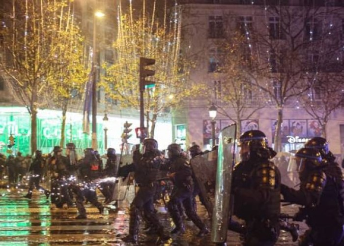 Fransada baş verən iğtişaşlarda 227 nəfər həbs edilib