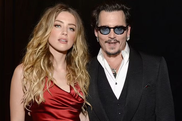 Coni Depp keçmiş arvadı ilə bir milyona razılaşdı