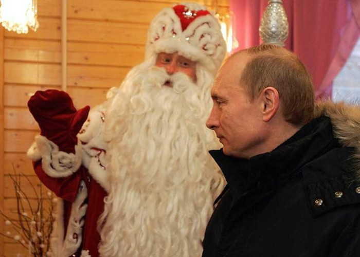"Bütün normal insanlar Şaxta babaya inanmalıdır" - Putin