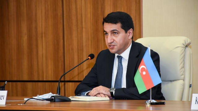 Hikmət Hacıyevdən blokada ilə bağlı təbliğat aparanlara REAKSİYA