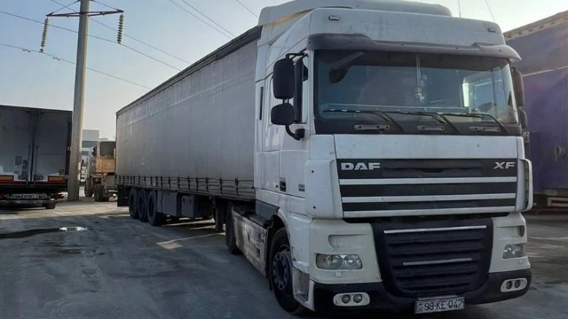 Narkotikin təsiri altında maşın sürən şəxs HƏBS OLUNDU