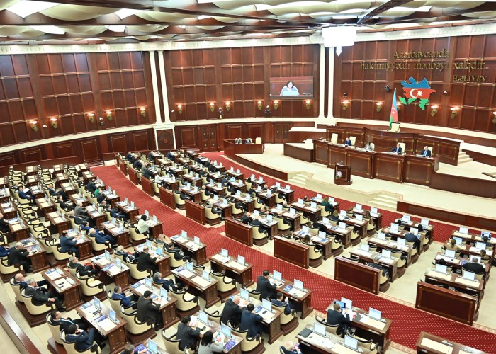 Parlamentin İntizam komissiyasının tərkibi yenidən seçildi