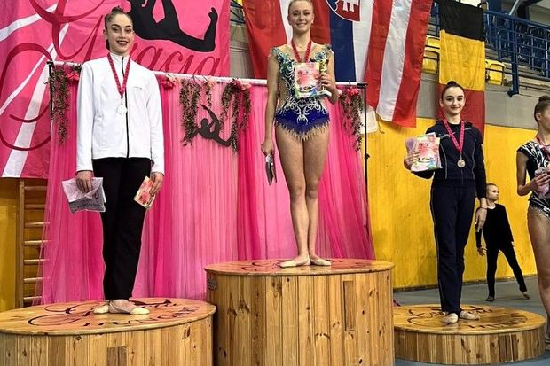 Azərbaycanın daha bir gimnastı Macarıstanda medal qazanıb