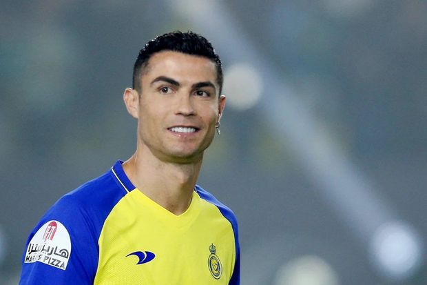 Ronaldu qadın həmkarlarını təbrik etdi